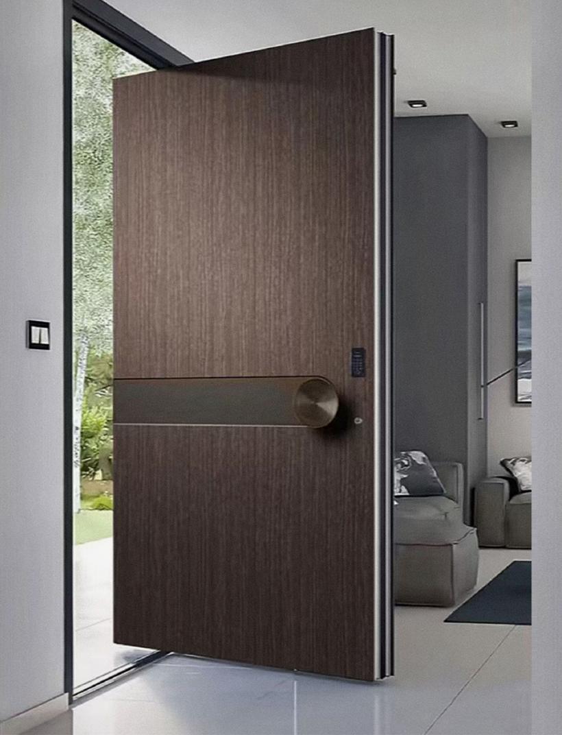 Walnut, disc handle entrance door, pivot